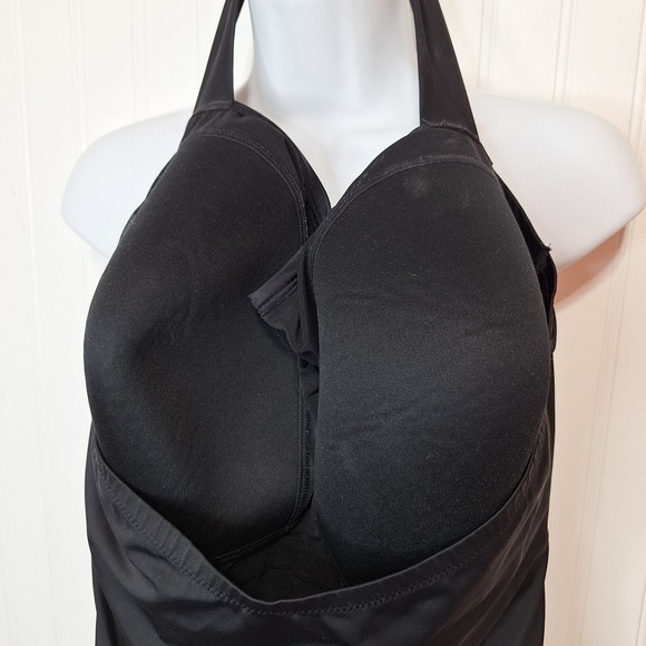 MagiSculpt Womens US 28 Black One Piece Halter Tie Neck Swimsuit Control Padded - Picture 4 of 11